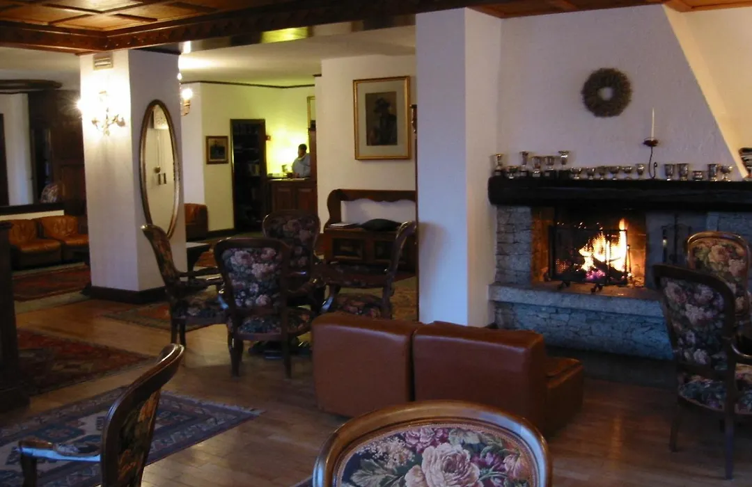 Hotel Touring-1